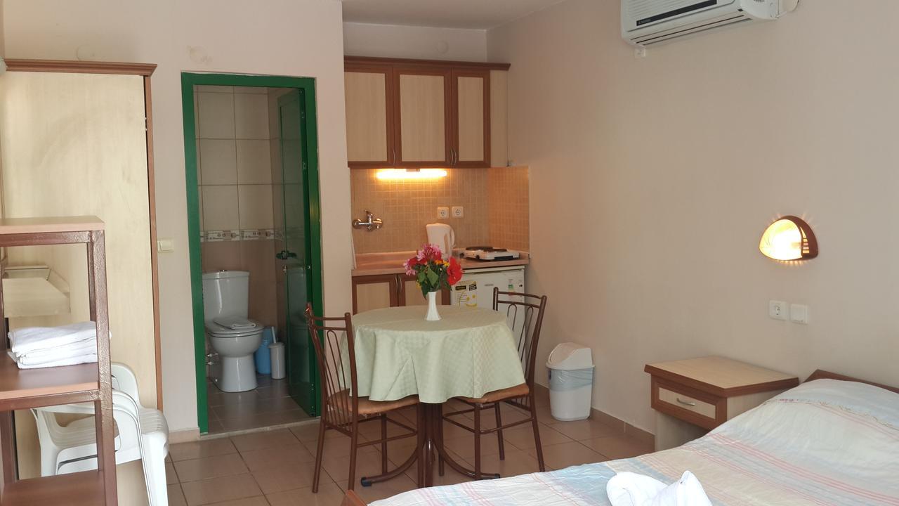 Avlu Apartments 1 Icmeler Room photo